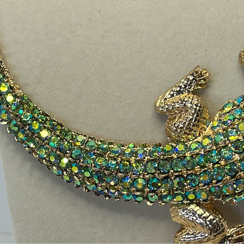 Huge Jeweled Green Lizard Pendant Statement Necklace - Picture 6 of 13